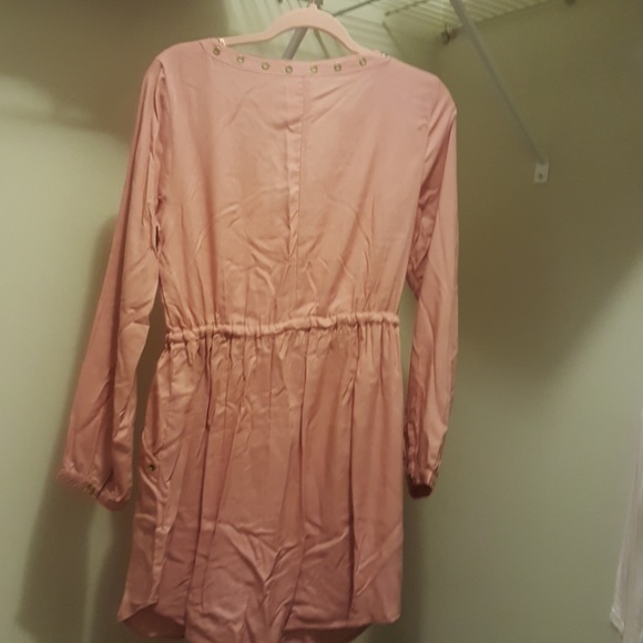 Dress - Picture 3 of 4